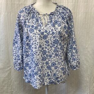 LOFT PETITE Floral Blouse in Blue and White